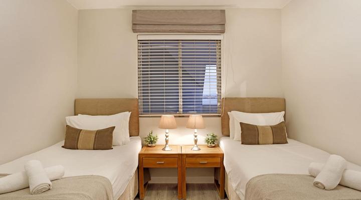 Dolphin Beach H106 by HostAgents