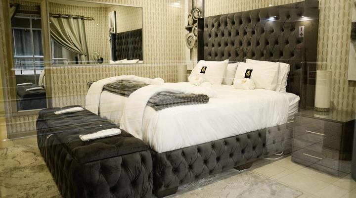 Golden Emperors Lodge & Spa