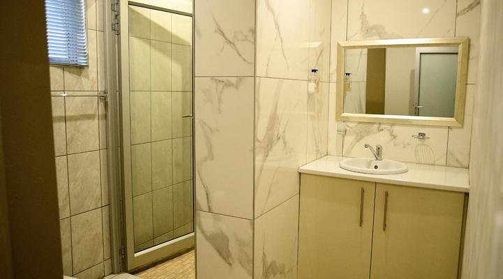 Golden Emperors Lodge & Spa