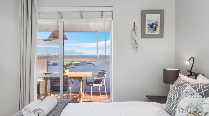 Big Bay Beach Club 37