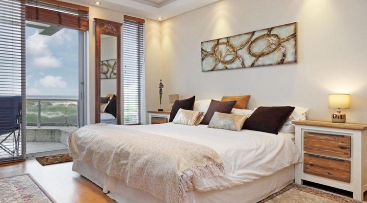 Dolphin Beach E5