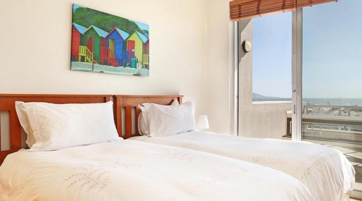 Dolphin Beach E5