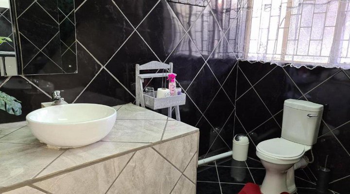 African Lily Self Catering Suites