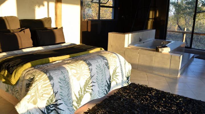 Thulani Game Lodge & Eco Estate