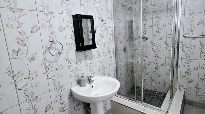 Waterfall City Guest Lodge