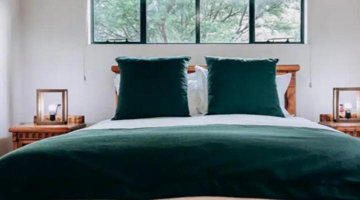 Aasvogelkrans Farm Cottages & Camping