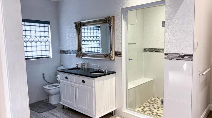 Cathedral Peak Wine Estate Manor