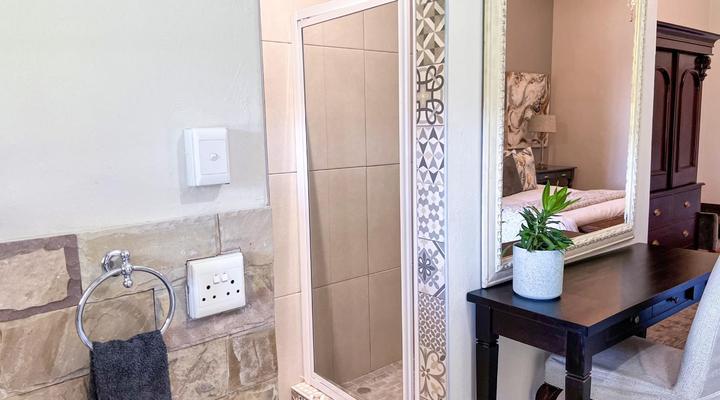 Cathedral Peak Wine Estate Manor