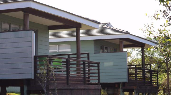 Buccaneers Beach Lodge