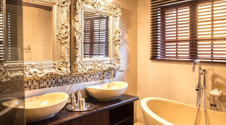 Wings and Water Guest House