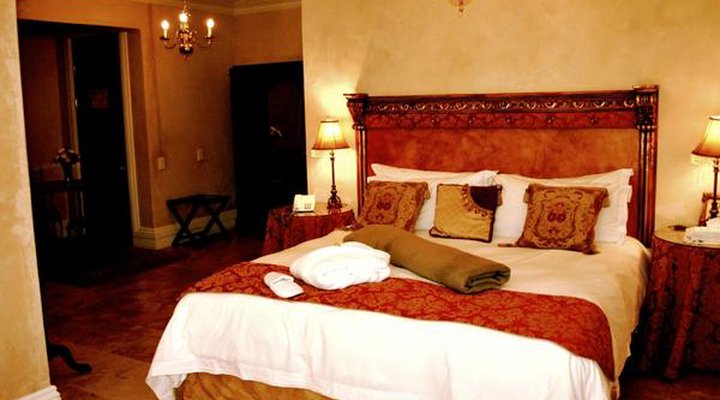 Cricklewood Manor Boutique Hotel