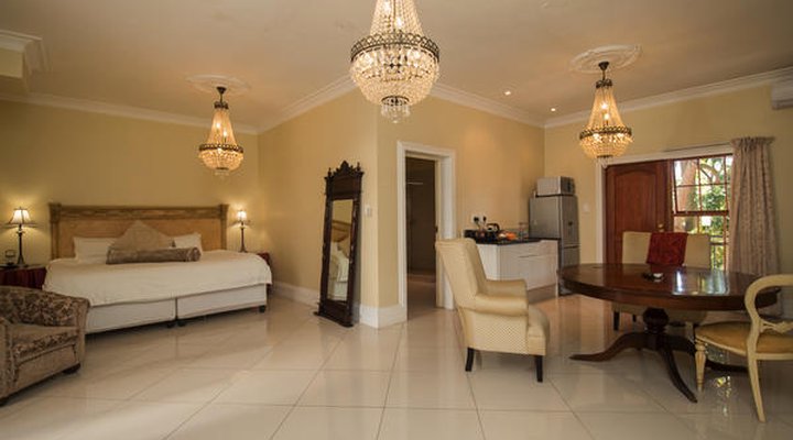 Cricklewood Manor Boutique Hotel