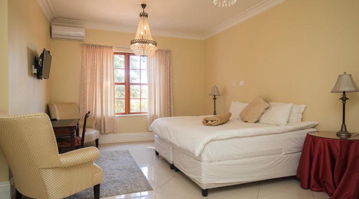 Cricklewood Manor Boutique Hotel
