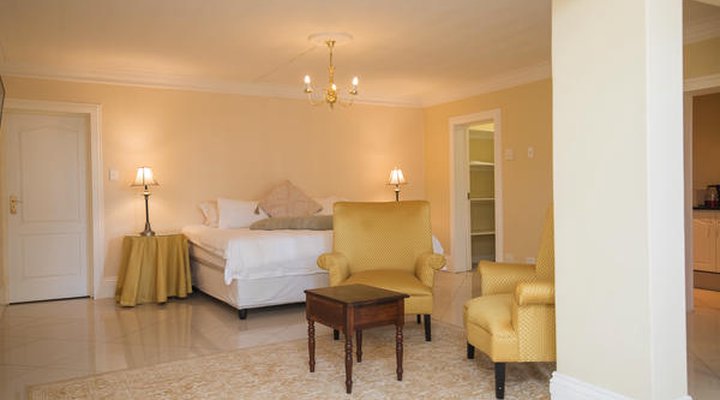 Cricklewood Manor Boutique Hotel