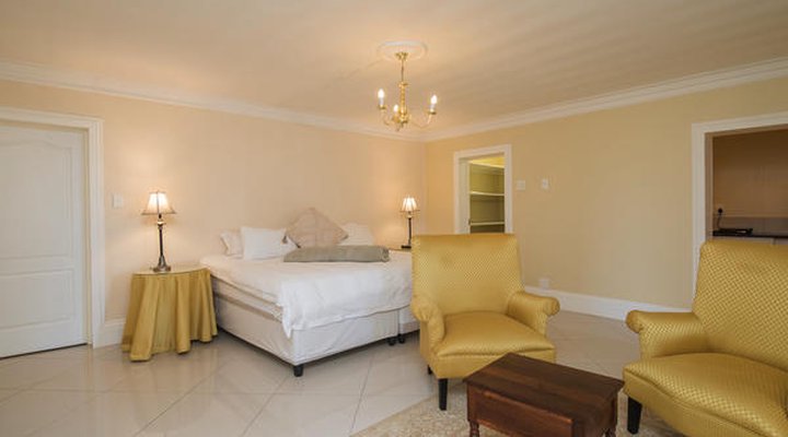 Cricklewood Manor Boutique Hotel