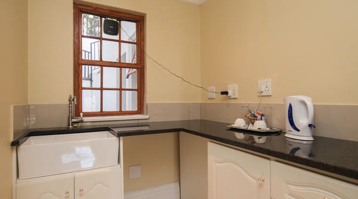 Cricklewood Manor Boutique Hotel