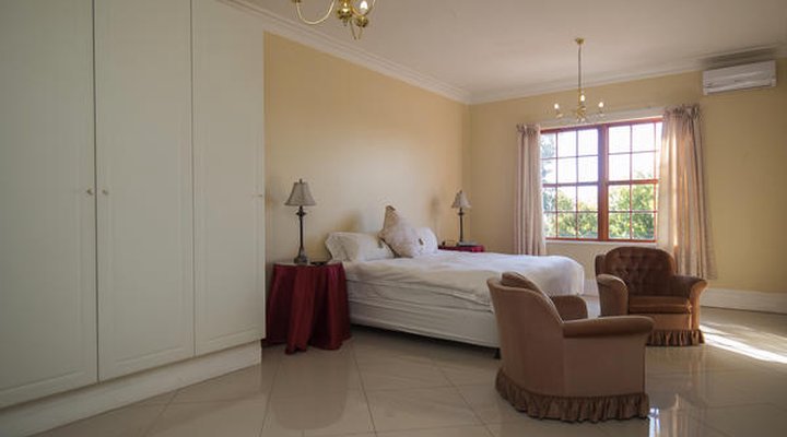 Cricklewood Manor Boutique Hotel