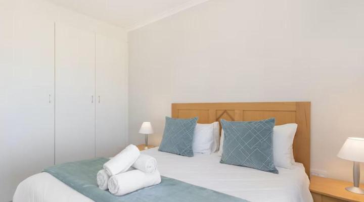 22 Big Bay Beach Club, Bloubergstrand