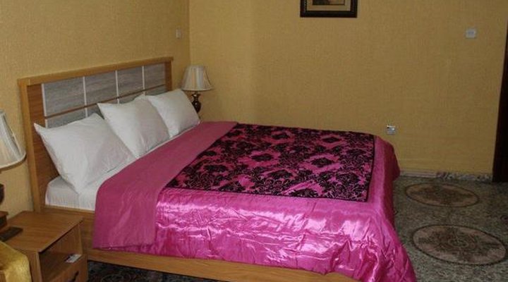 Ostra Hotels