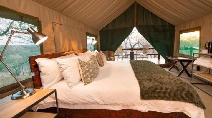 Sausage Tree Safari Camp