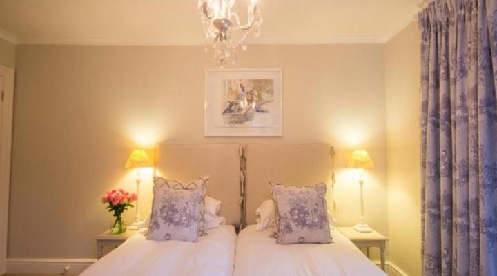 Exquisite Cottage 20