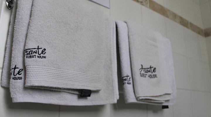 Asante Guesthouse and Restaurant