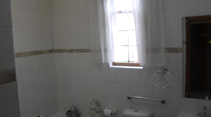 Asante Guesthouse and Restaurant