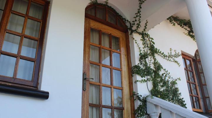 Asante Guesthouse and Restaurant