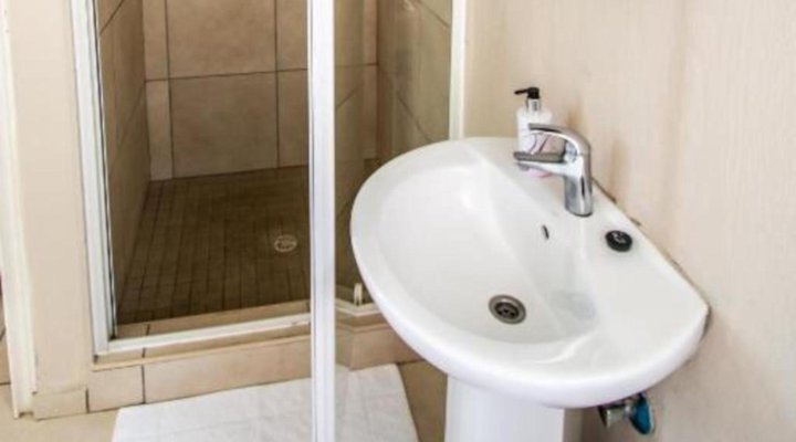 Long Beach Self-catering Units