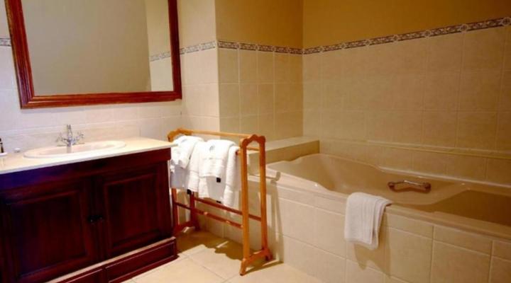 Rawdons Hotel and Brewery