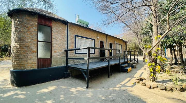 sarusungu river lodge