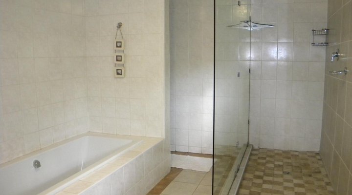 Ruimsig Golf View Manor