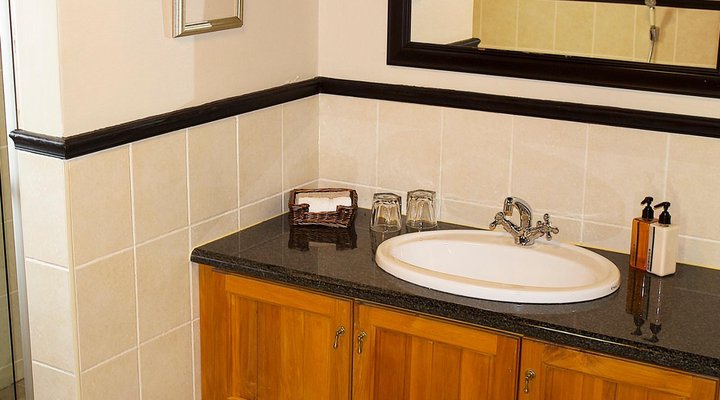 Swartberg Private Game Lodge