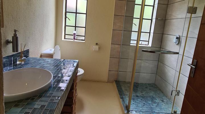 Six Sense Self Catering Guest House (Marloth Park)