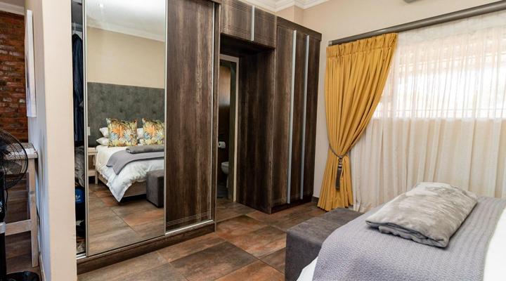 Somethin Special Guest House 77A