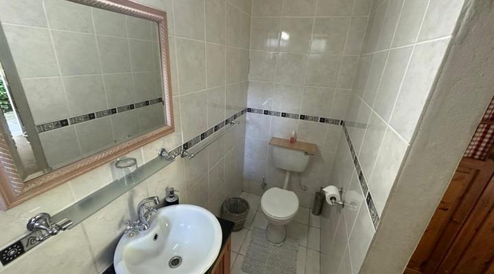 The Burrough Guest Lodge