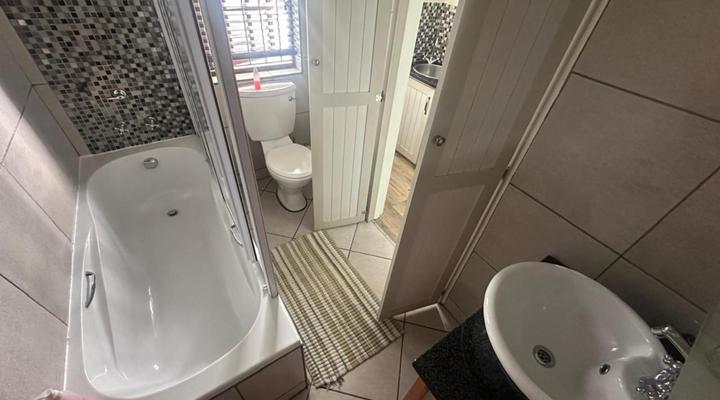 The Burrough Guest Lodge