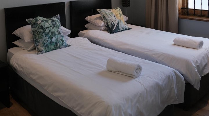 Daddy Long Legs Self Catering Apartments