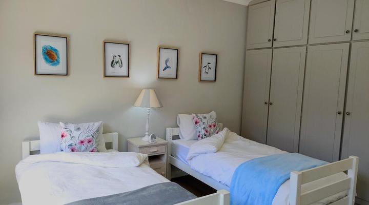 Whales and Sails Family Accommodation