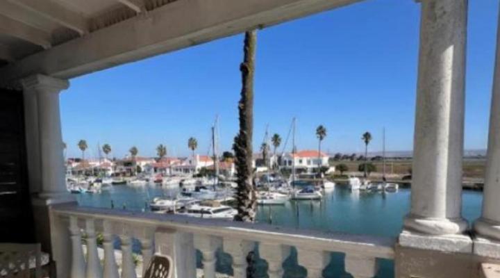 Russells on the Port