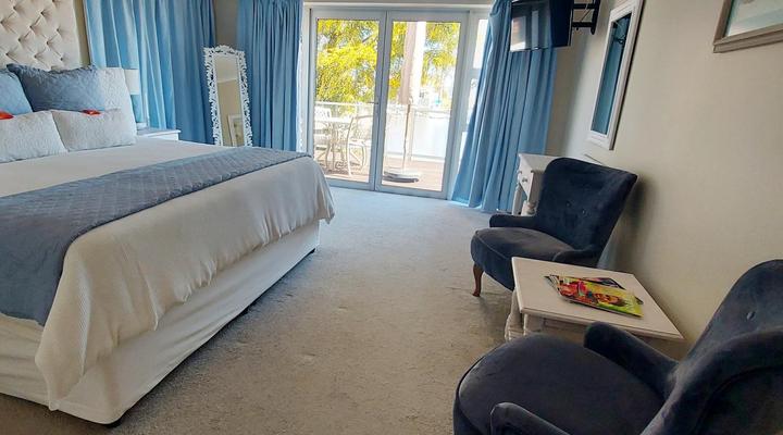 Russells on the Port