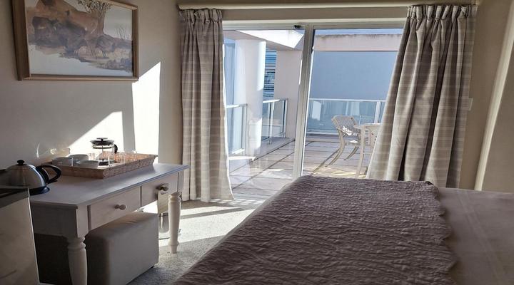 Russells on the Port