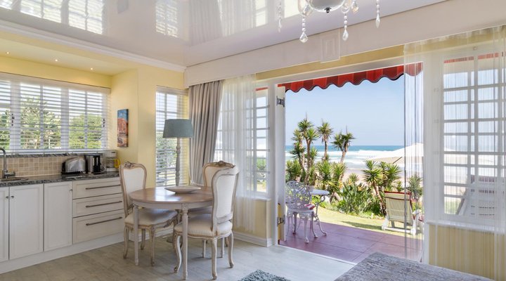 Haus am Strand - On The Beach