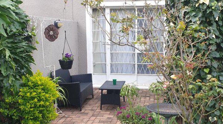 5th Avenue Guest House