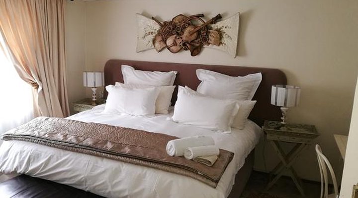 5th Avenue Guest House
