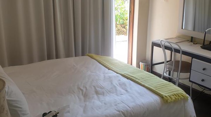 5th Avenue Guest House