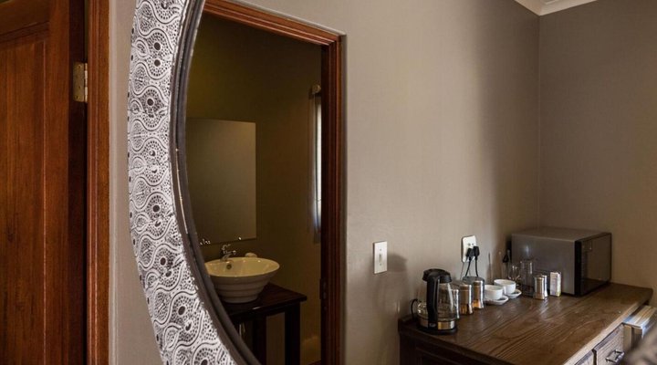 About Guest Lodge