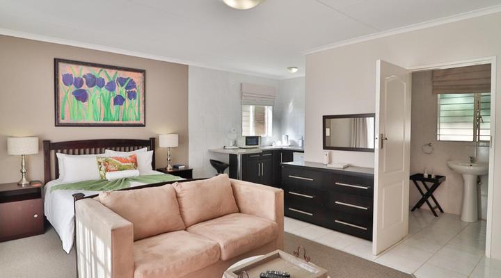 Fin and Feather Guest Lodge