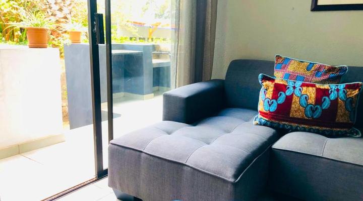 Elephant Springs Hotel & Apartments