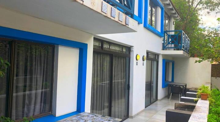 Elephant Springs Hotel & Apartments